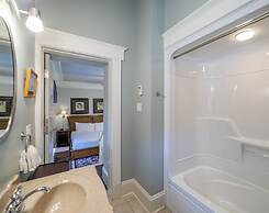 Chipman Hill Suites on Union