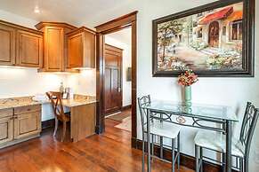 Aspenwood Manor South