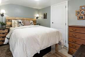 Aspenwood Manor South