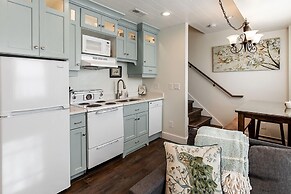 Aspenwood Manor South