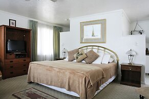 Peninsula Park-View Resort