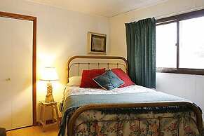 Peninsula Park-View Resort