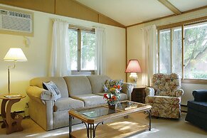 Peninsula Park-View Resort