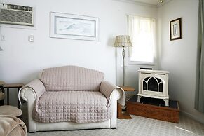 Peninsula Park-View Resort