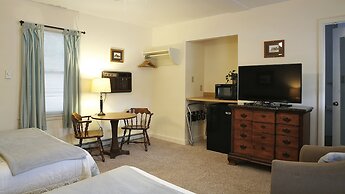 Peninsula Park-View Resort