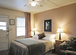 Peninsula Park-View Resort