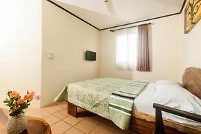 Cadillac Rock Hotel - Adults Only