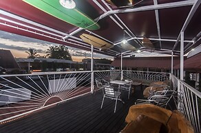 Cadillac Rock Hotel - Adults Only