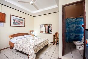 Cadillac Rock Hotel - Adults Only