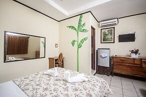 Cadillac Rock Hotel - Adults Only