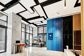Holiday Inn Express Kaohsiung Love River, an IHG Hotel