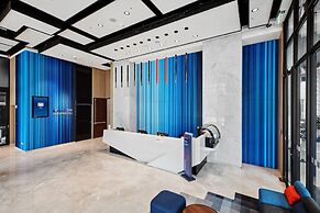 Holiday Inn Express Kaohsiung Love River by IHG