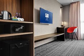 Holiday Inn Express Kaohsiung Love River by IHG