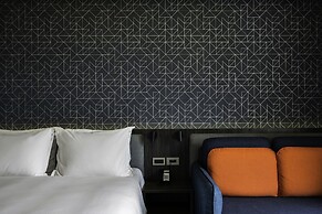 Holiday Inn Express Kaohsiung Love River by IHG