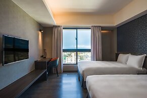 Holiday Inn Express Kaohsiung Love River by IHG