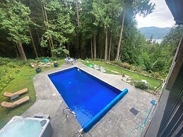 Davis Brook Retreat