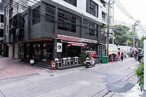 23 AVA at Saladaeng