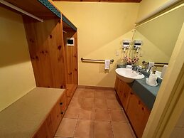 Coonawarra Place Motor Inn
