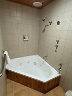 Coonawarra Place Motor Inn