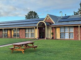 Coonawarra Place Motor Inn