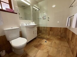 Coonawarra Place Motor Inn