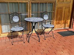 Coonawarra Place Motor Inn