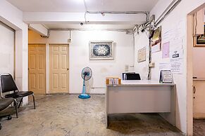 Freesia Saladaeng Silom Apartments