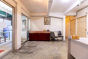 Freesia Saladaeng Silom Apartments