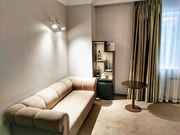 RiverSide - restaurant, hotel, beach