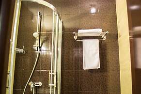 RiverSide - restaurant, hotel, beach