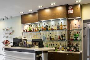 RiverSide - restaurant, hotel, beach