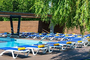 RiverSide - restaurant, hotel, beach