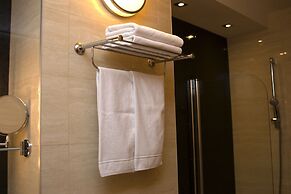 RiverSide - restaurant, hotel, beach