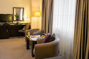 RiverSide - restaurant, hotel, beach