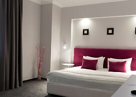 RiverSide - restaurant, hotel, beach