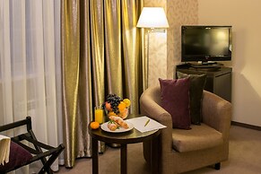 RiverSide - restaurant, hotel, beach