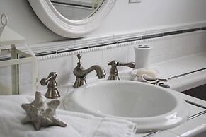 Frederick William House