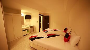 Rayaan Oriental Guest House & Restaurant