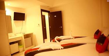 Rayaan Oriental Guest House & Restaurant