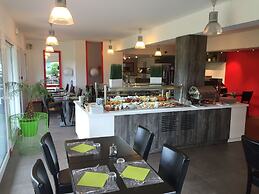 Brit Hotel Rouen Sud / Val De Reuil