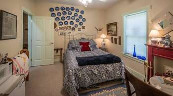 Stone Haus Bed & Breakfast