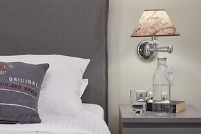 The Gardens Gallery Hotel