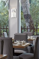 The Gardens Gallery Hotel