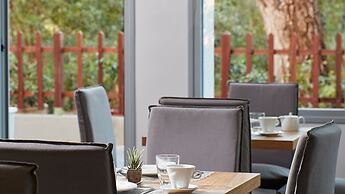 The Gardens Gallery Hotel