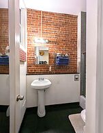 NYC Empire Apartments