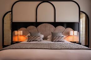 Crossbasket Castle Hotel & Restaurant