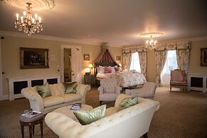 Crossbasket Castle Hotel & Restaurant