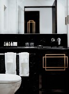 Crossbasket Castle Hotel & Restaurant