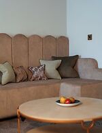 Crossbasket Castle Hotel & Restaurant