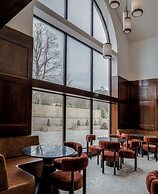 Crossbasket Castle Hotel & Restaurant